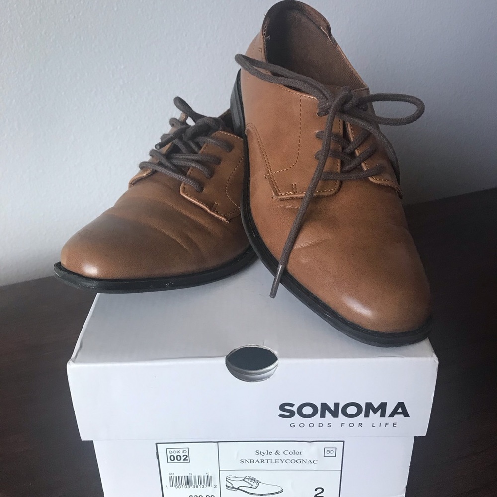 Boys tan dressy shoes